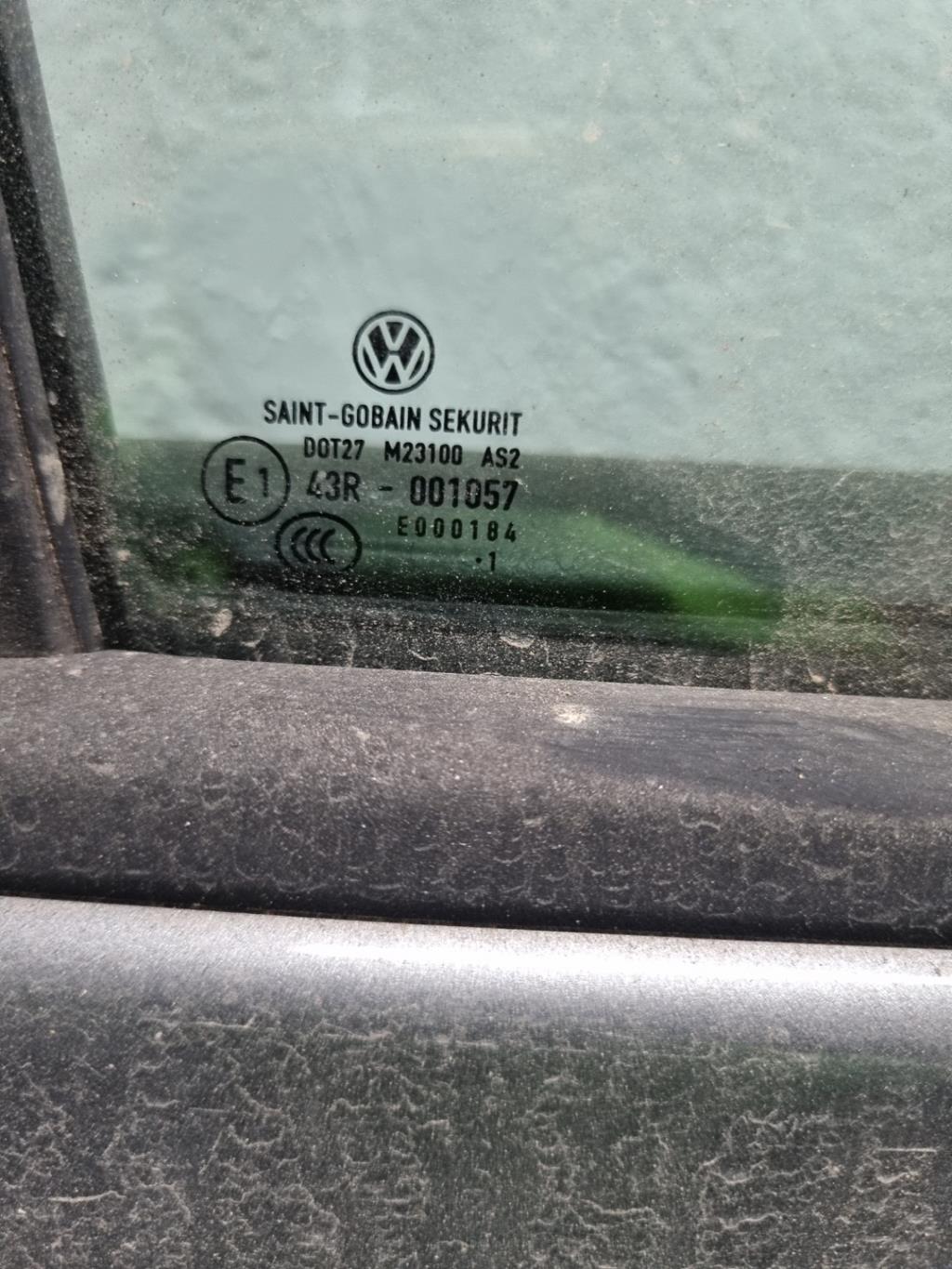 Vitre arriere droit VOLKSWAGEN GOLF 6 Diesel - 1