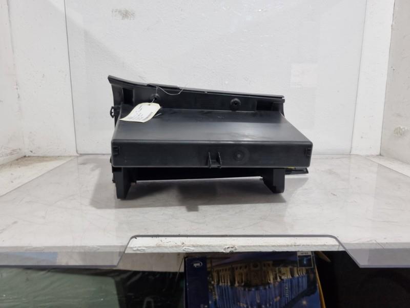 Boite a gants TOYOTA 1.6 Diesel - 1