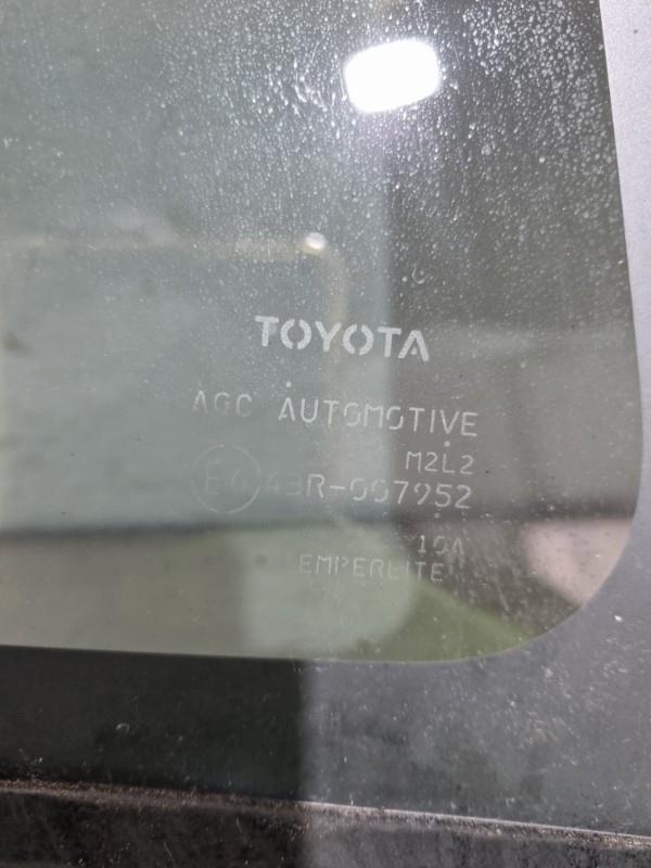 Custode arriere droit TOYOTA IQ Essence - 1