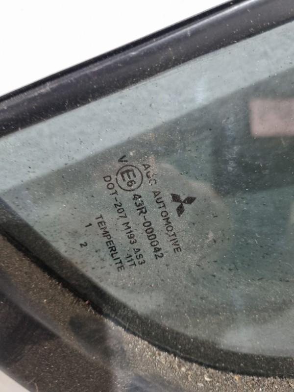 Custode arriere gauche (porte) MITSUBISHI L 200 3 Diesel - 1