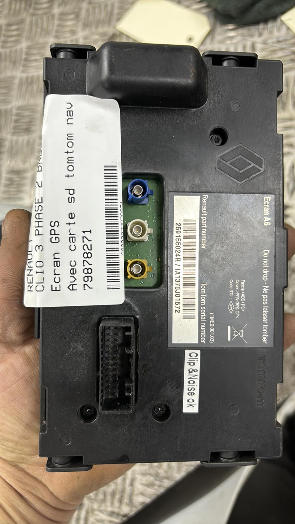 Ecran GPS RENAULT CLIO 3 PHASE 2 BREAK Diesel - 1