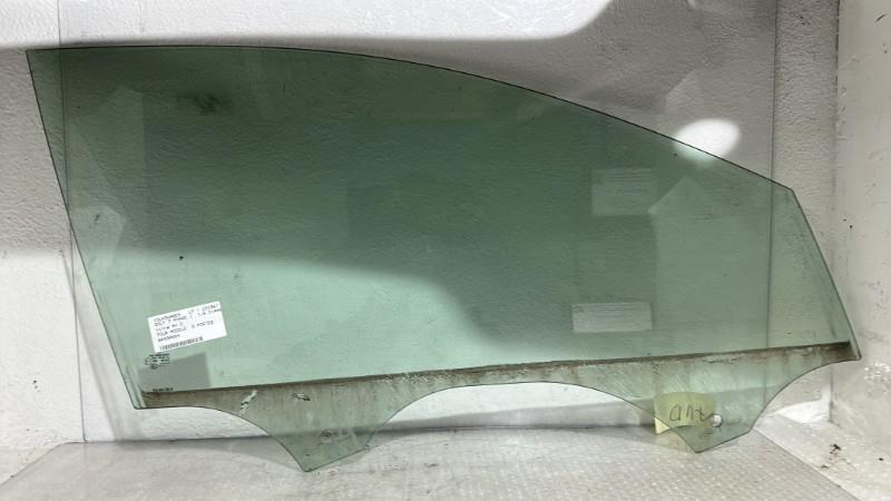 Vitre avant droit VOLKSWAGEN GOLF 7 PHASE 1 Diesel - 1