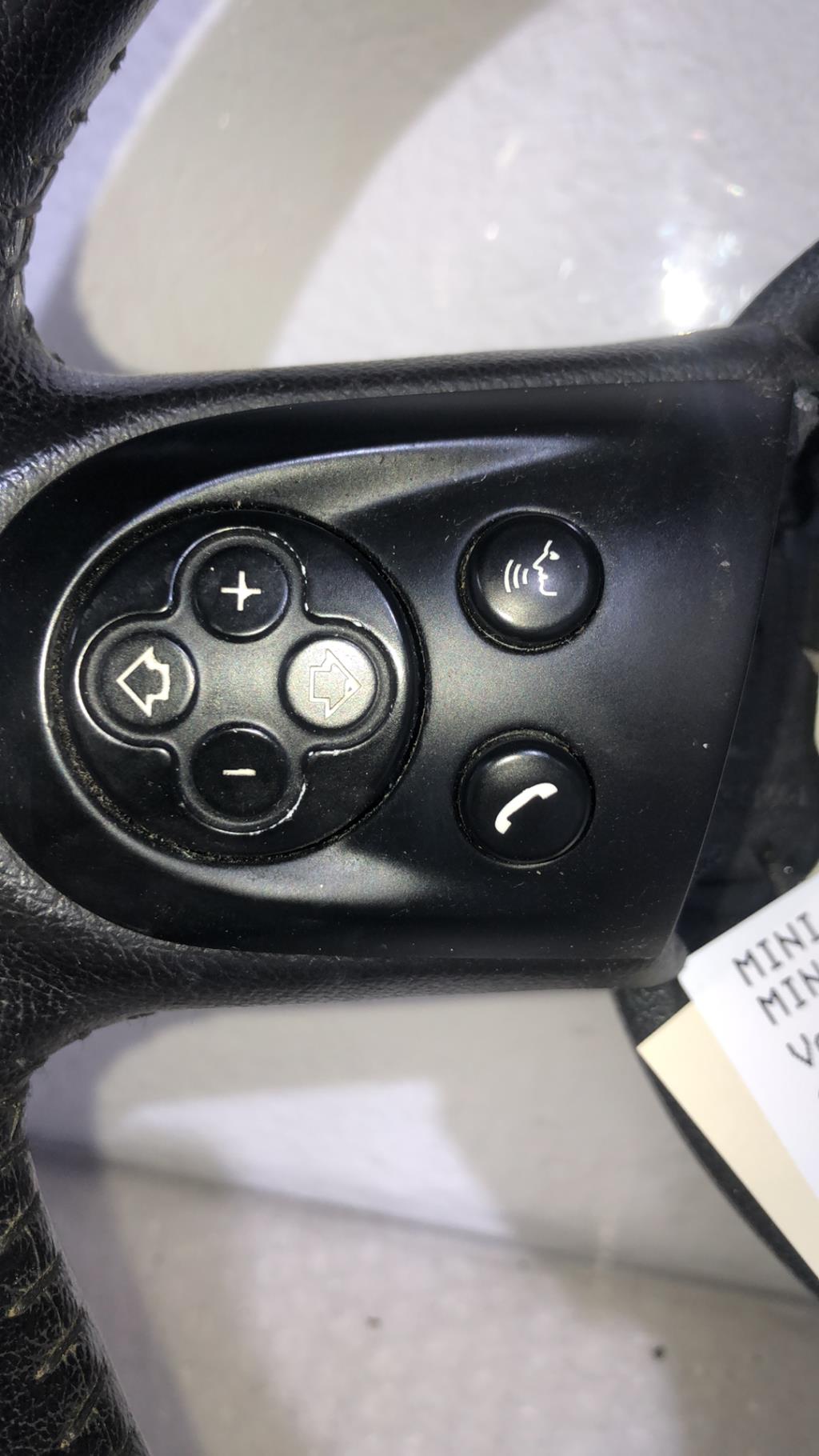 Volant MINI MINI 2 R60 COUNTRYMAN BREAK  - 1