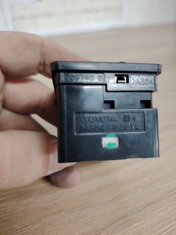 Commande retroviseurs TOYOTA VERSO PHASE 1 Diesel - 1