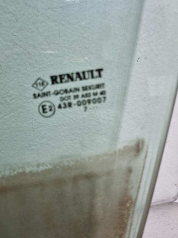 Vitre avant gauche RENAULT CLIO 3 PHASE 1 Diesel - 1