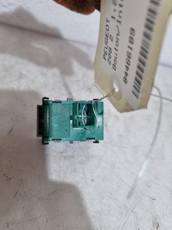 Bouton/Interrupteur PEUGEOT 208 2 Essence - 1