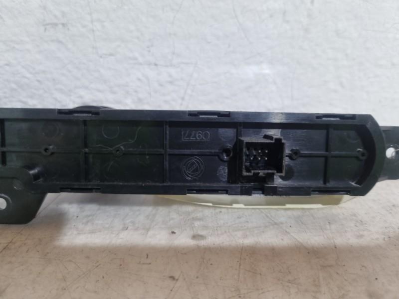 Bouton de warning FIAT 500 2 CABRIO PHASE 1 Essence - 1