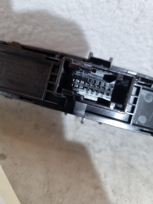 Bouton de warning PEUGEOT 308 1 PHASE 2 Diesel - 1