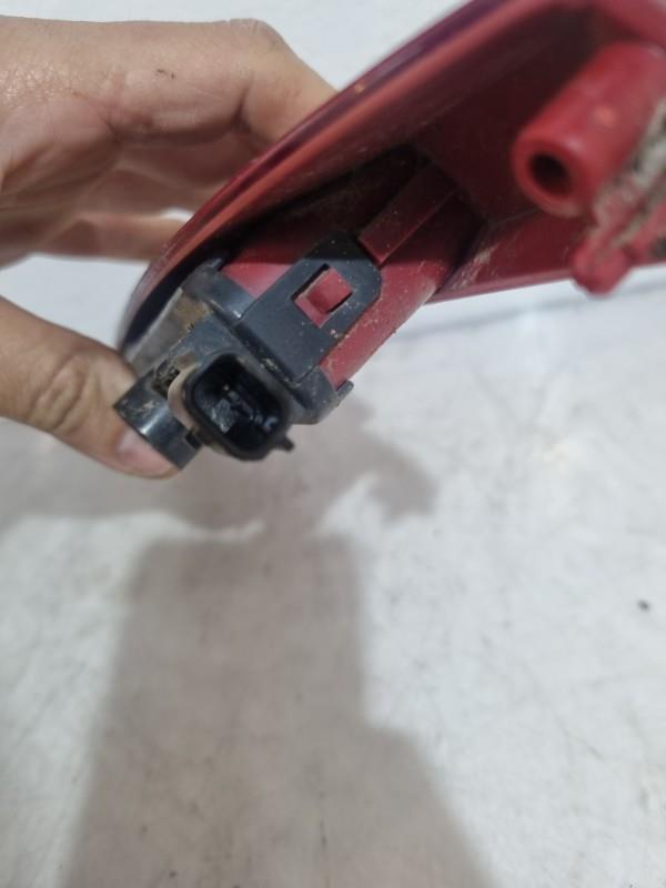 Feu arriere stop central RENAULT CLIO 3 PHASE 2 BREAK Diesel - 1