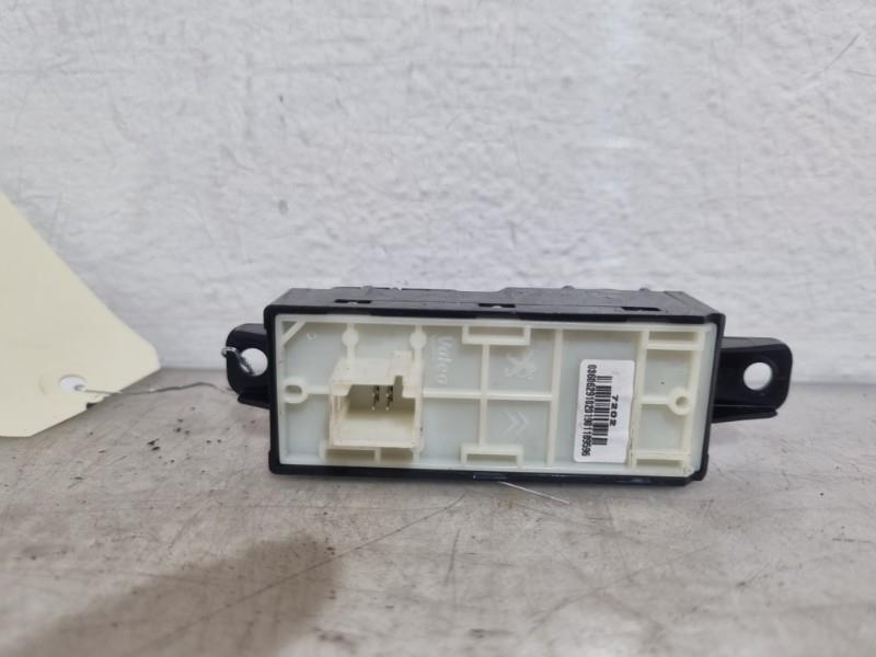 Commande autoradio PEUGEOT 208 1 PHASE 2 Diesel - 1