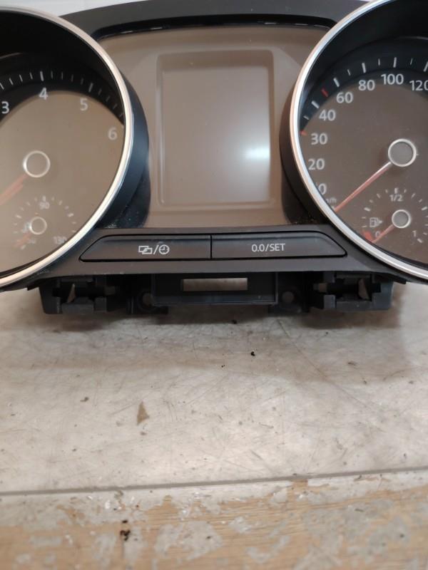 Compteur VOLKSWAGEN POLO 5 PHASE 2 Essence - 1