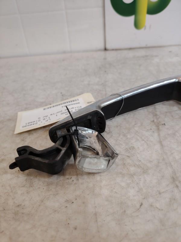 Poignee porte avant gauche CITROEN DS3 PHASE 1 Diesel - 1