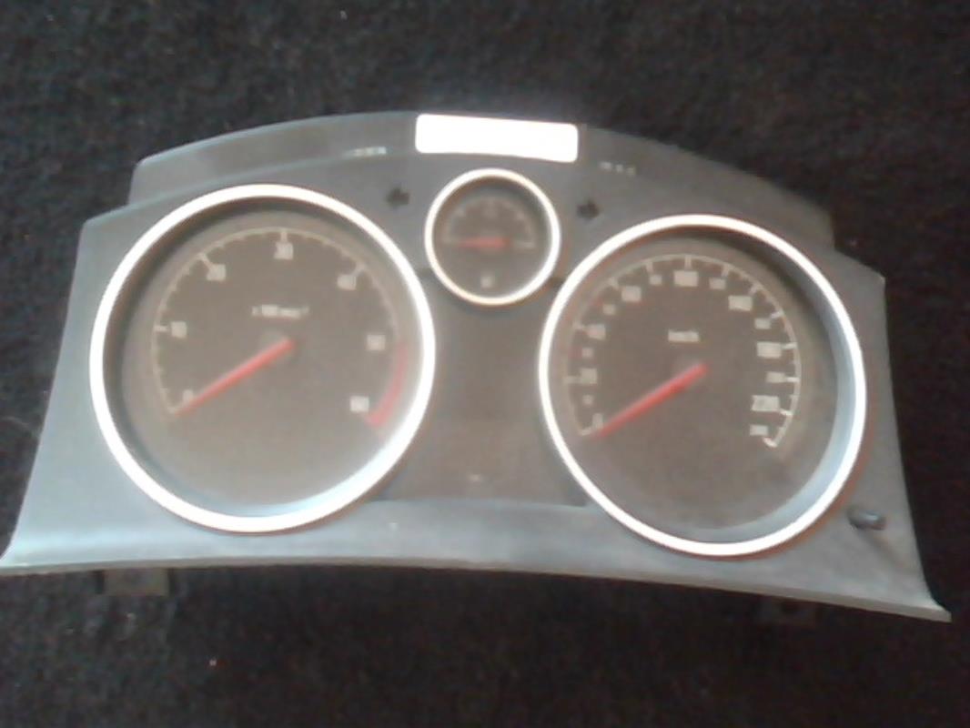 Compteur OPEL ASTRA H PHASE 1 BREAK Diesel - 1