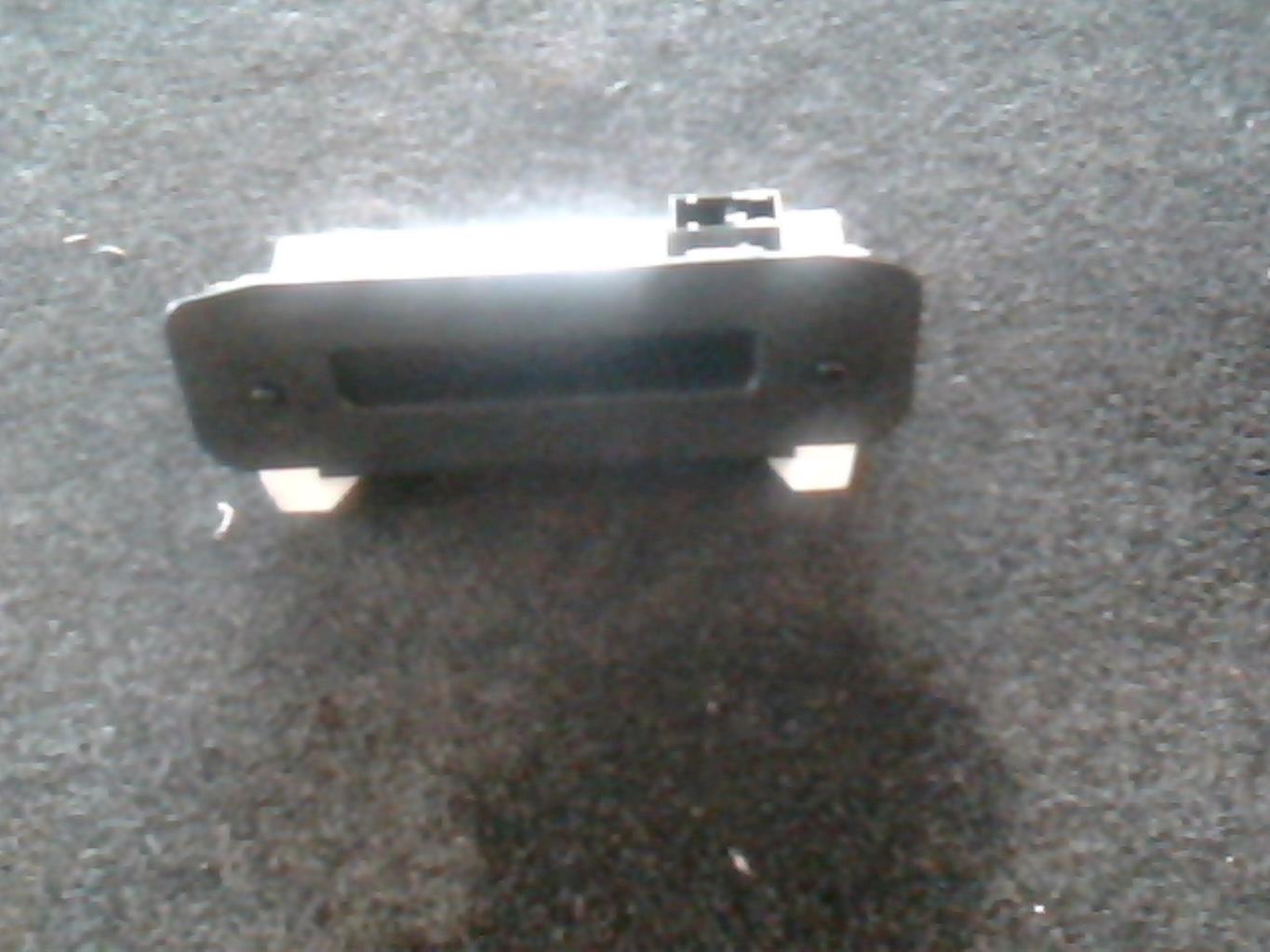 Monitor display PEUGEOT 206 PHASE 1 BREAK Diésel - 1