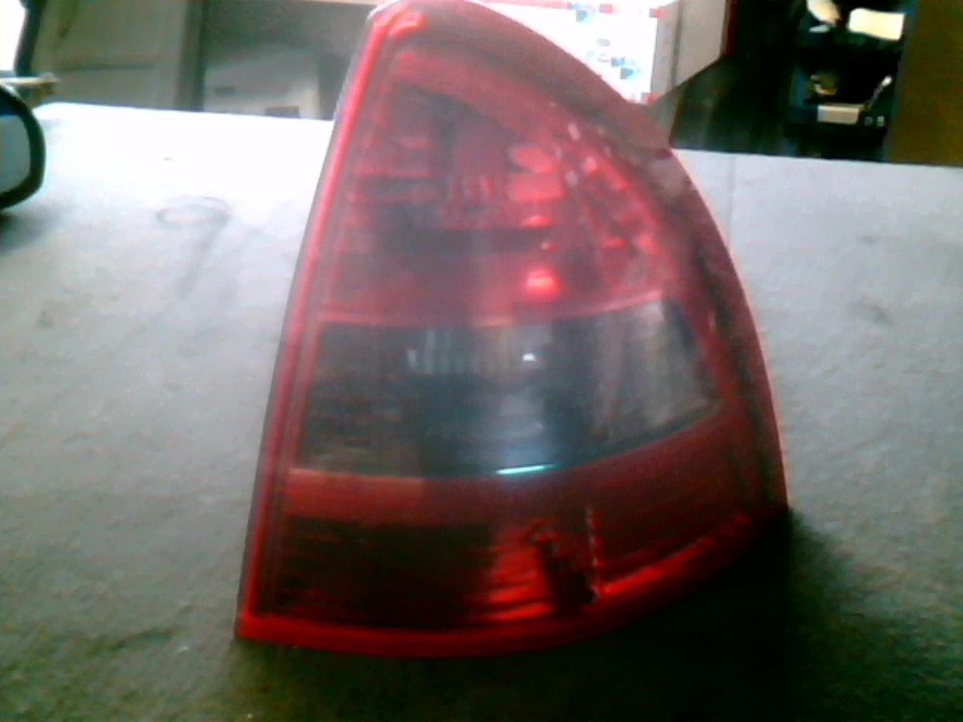 Fanale posteriore principale destro (luci) CITROEN C5 1 PHASE 2 Gasolina - 1