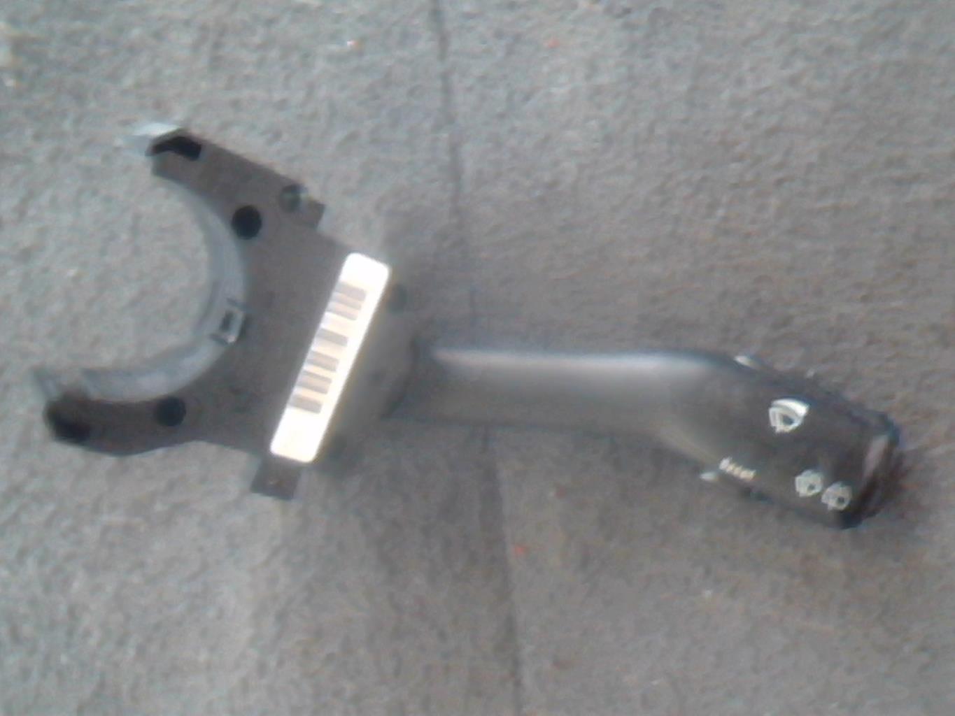 Commodo d'essuie glaces SKODA FABIA 1 PHASE 2 Essence - 1