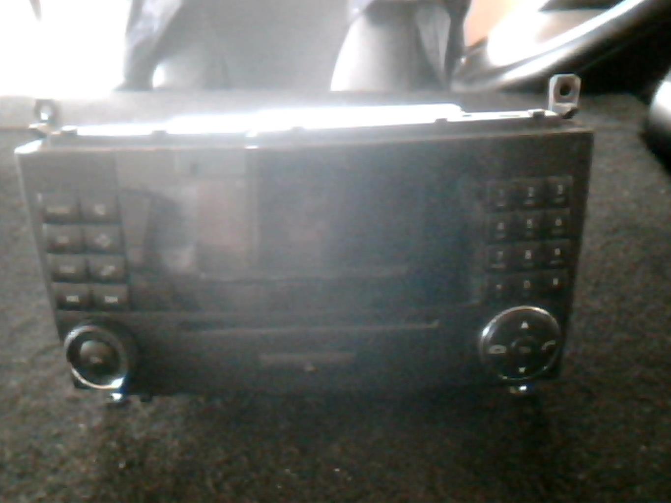 Autoradio originale MERCEDES CLASSE C 203 COUPE SPORT PHASE 1 Diésel - 1