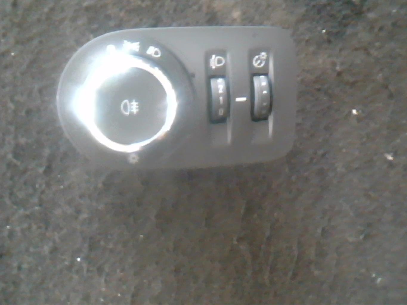 Commande de phare OPEL CORSA D PHASE 2 Essence - 1