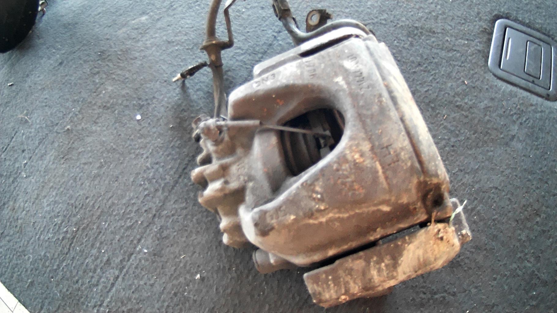 Pinza freni anteriore sinistra CITROEN C5 2 BREAK Diésel - 1