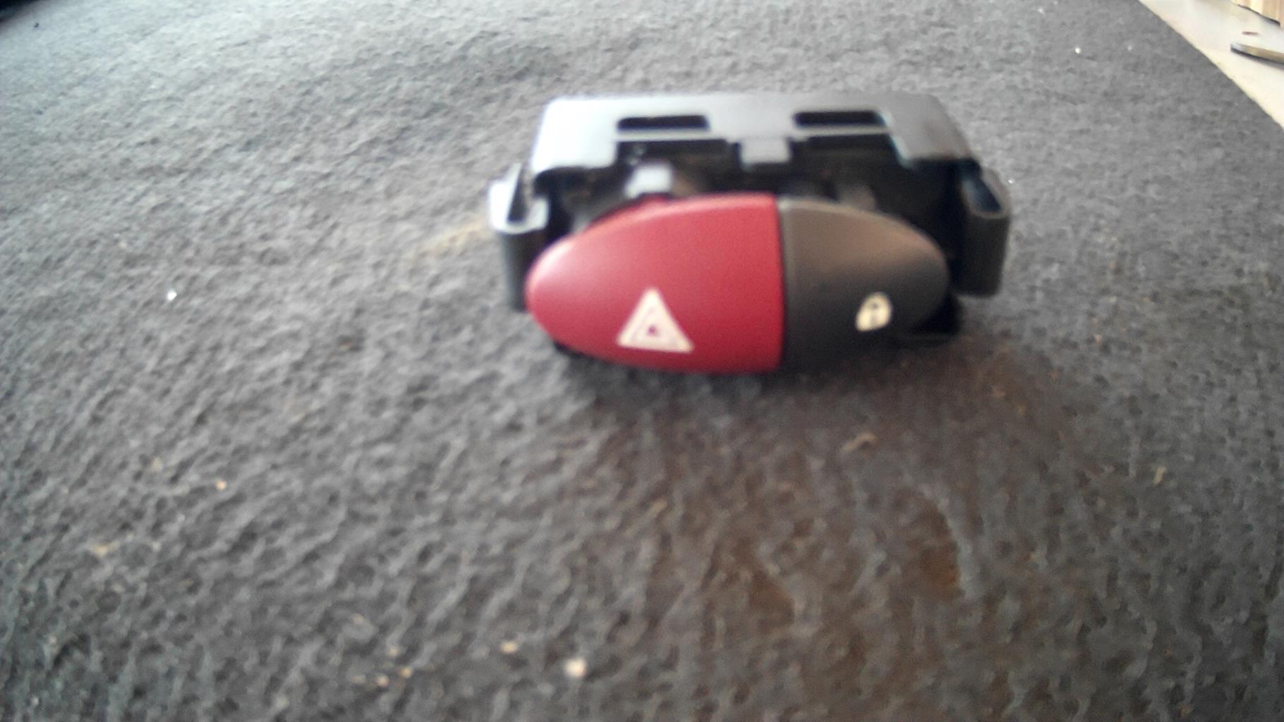Interruttore luci emergenza RENAULT TWINGO 2 PHASE 1 Gasolina - 1