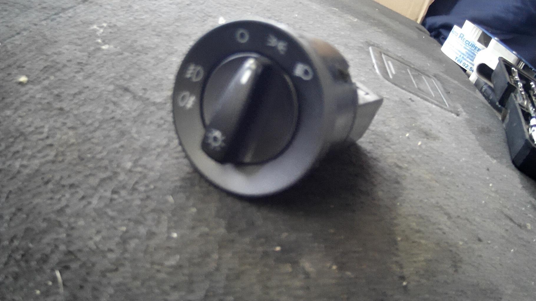 Commande de phare SKODA ROOMSTER PHASE 1 Diesel - 1