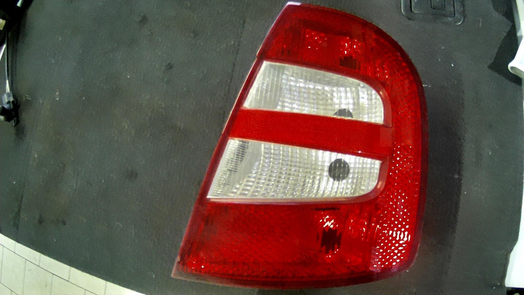 Fanale posteriore principale destro (luci) SKODA FABIA 1 PHASE 1 Gasolina - 1