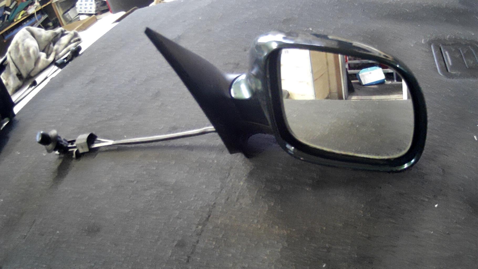 Retrovisor derecho SKODA FABIA 1 PHASE 1 Gasolina - 1