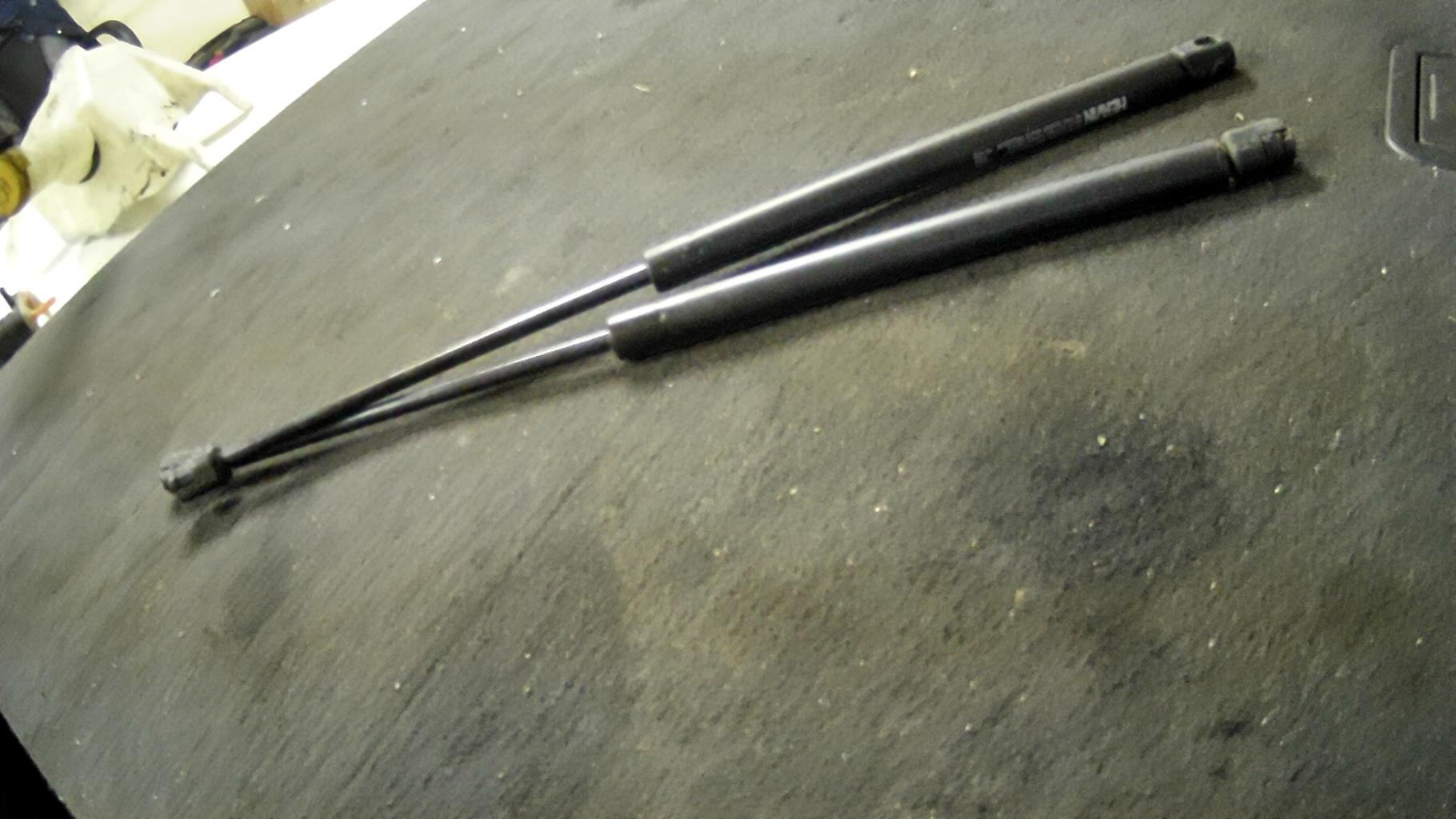 Verin de coffre OPEL VECTRA C PHASE 2 Diesel - 1