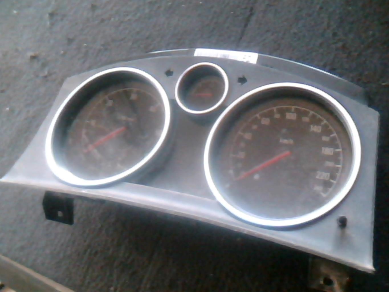 Compteur OPEL ZAFIRA B PHASE 2 Diesel - 1