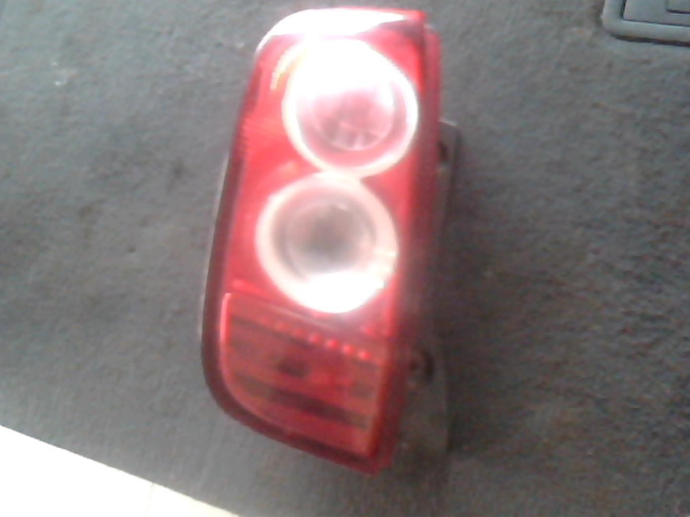 Fanale posteriore principale sinistro (luci) NISSAN MICRA 3 PHASE 1 Gasolina - 1