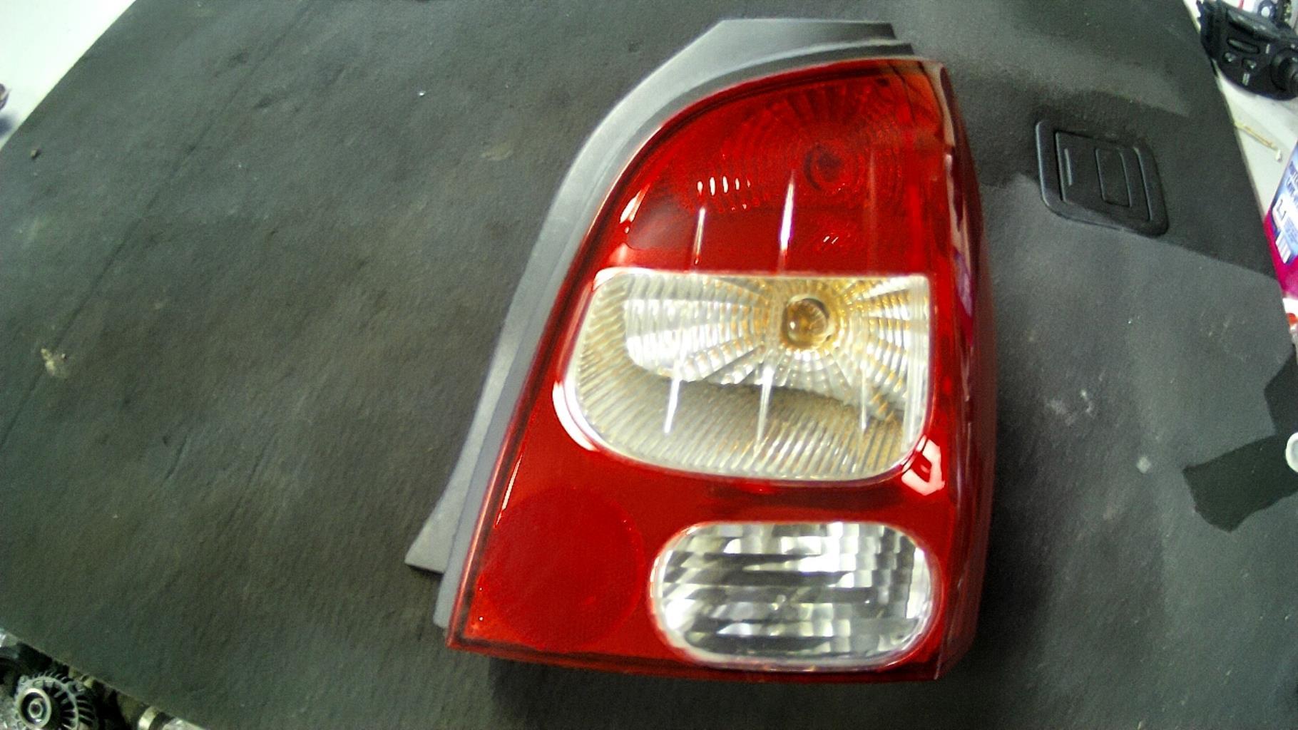 Fanale posteriore principale destro (luci) RENAULT TWINGO 2 PHASE 1 Diésel - 1