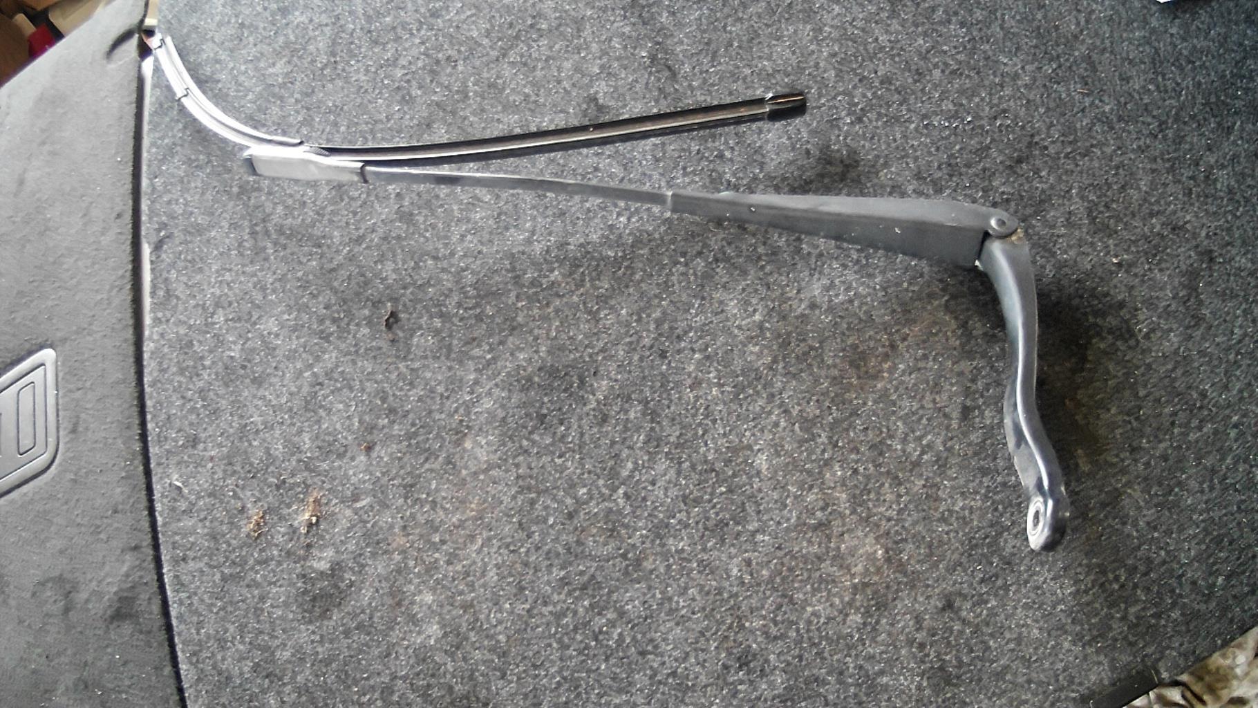 Braccio tergicristallo anteriore sinistro OPEL CORSA D PHASE 1 Diésel - 1