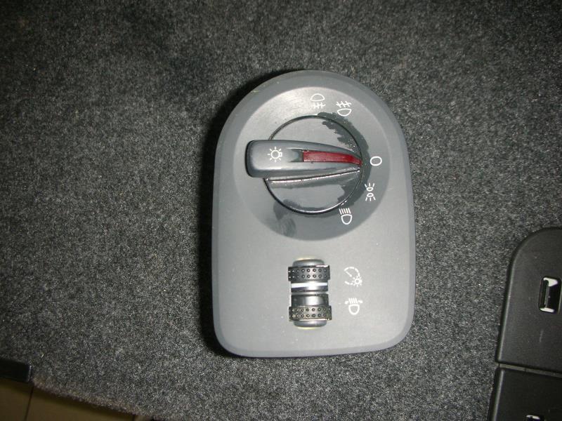 Commande de phare SEAT IBIZA 4 PHASE 2 Diesel - 1