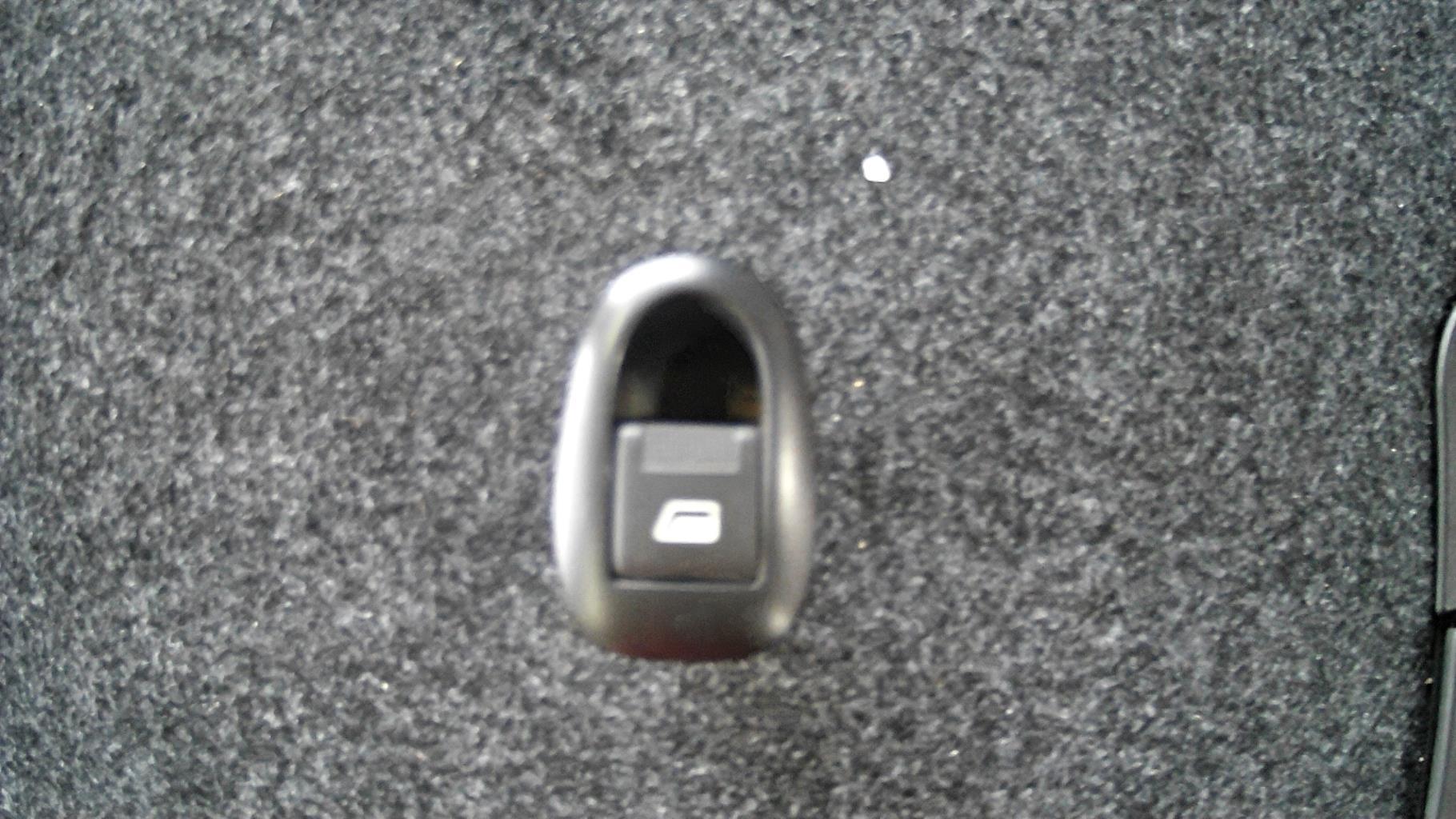 Interruttore lavacristalli posteriore destro CITROEN C3 PLURIEL PHASE 1 CABRIOLET Gasolina - 1