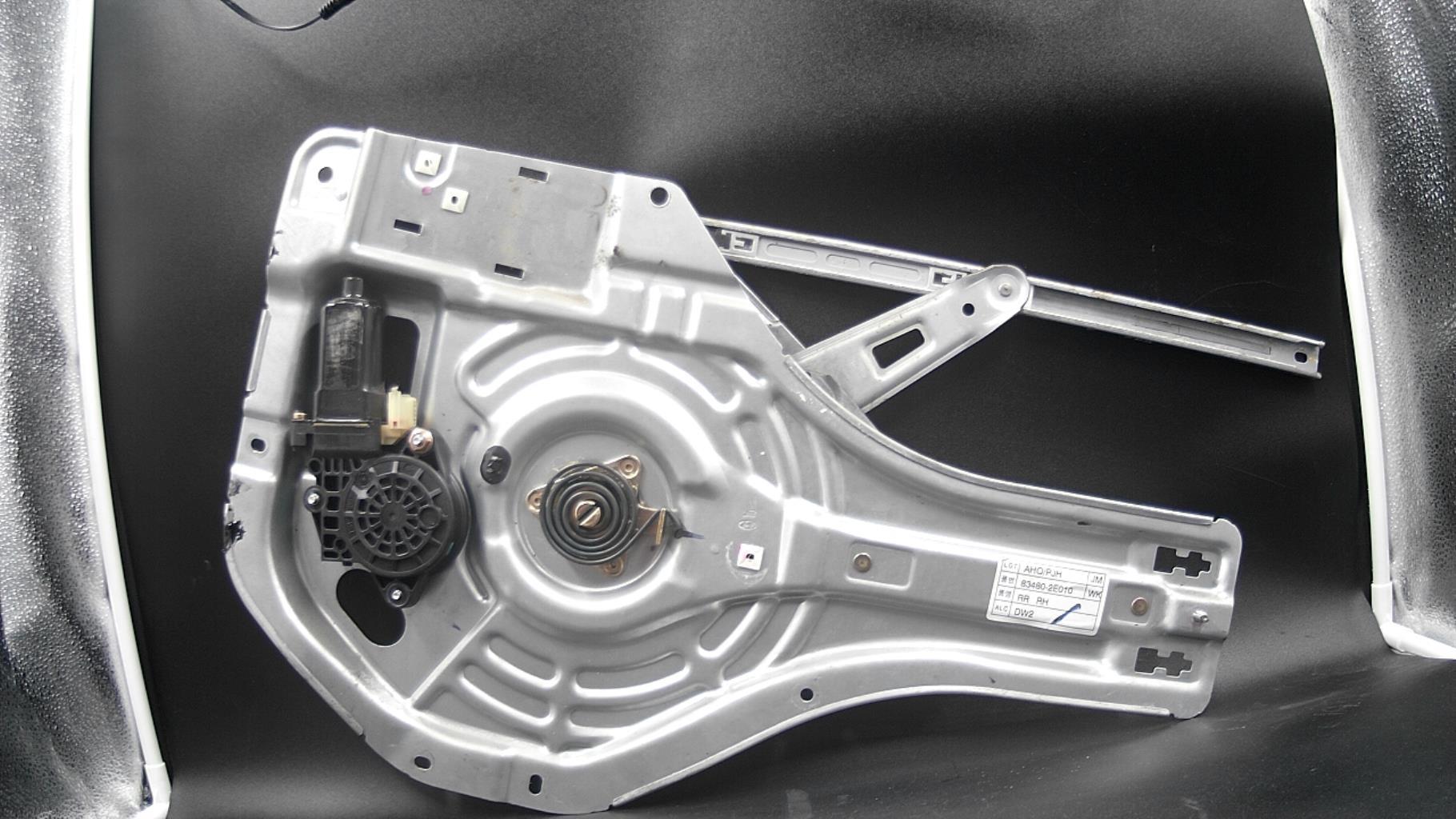 Alzacristalli elettrico posteriore destro HYUNDAI TUCSON 1 Diésel - 1