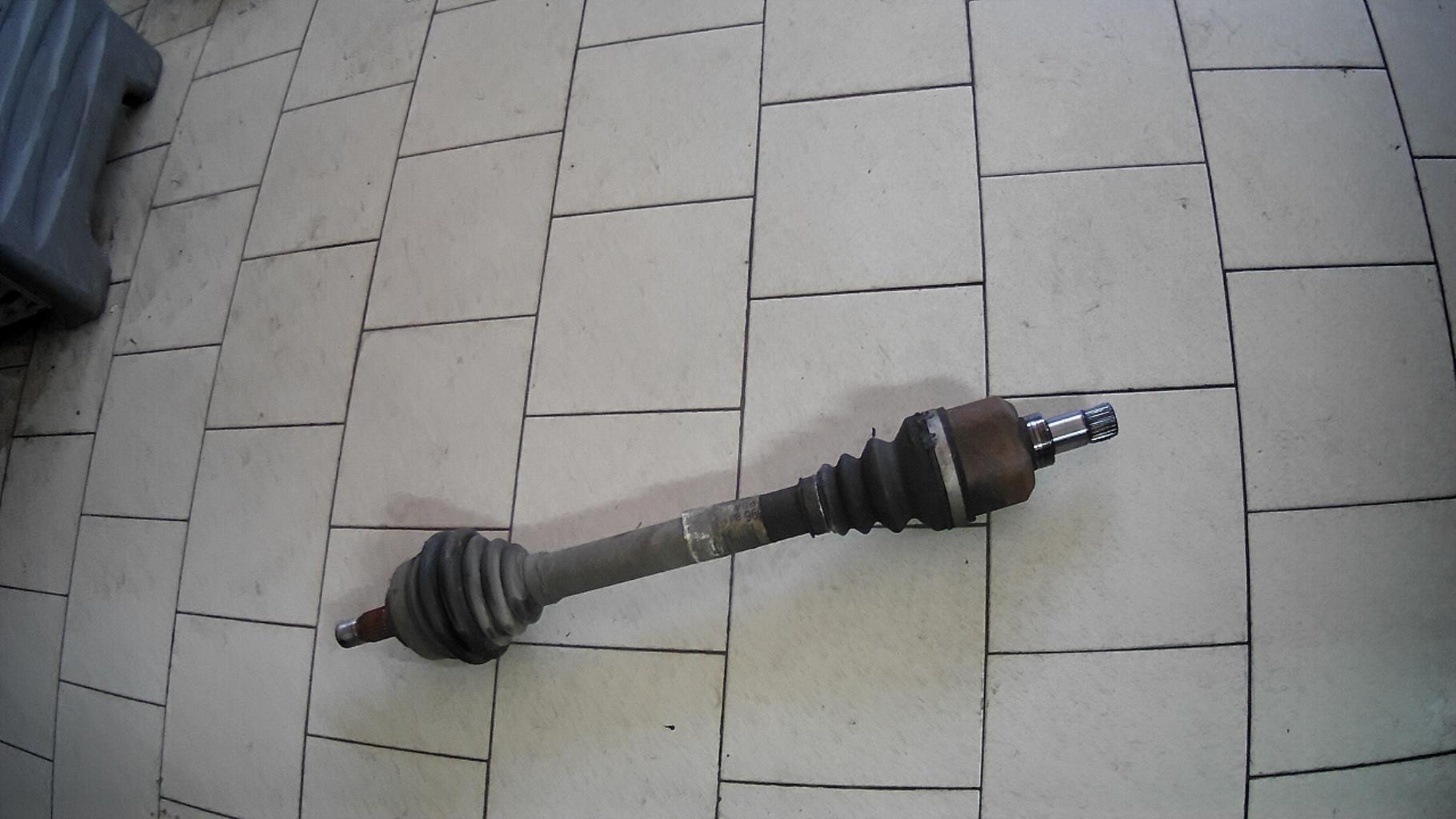 Giunto cardanico albero di trasmissione sinistro PEUGEOT 3008 1 PHASE 1 Diésel - 1