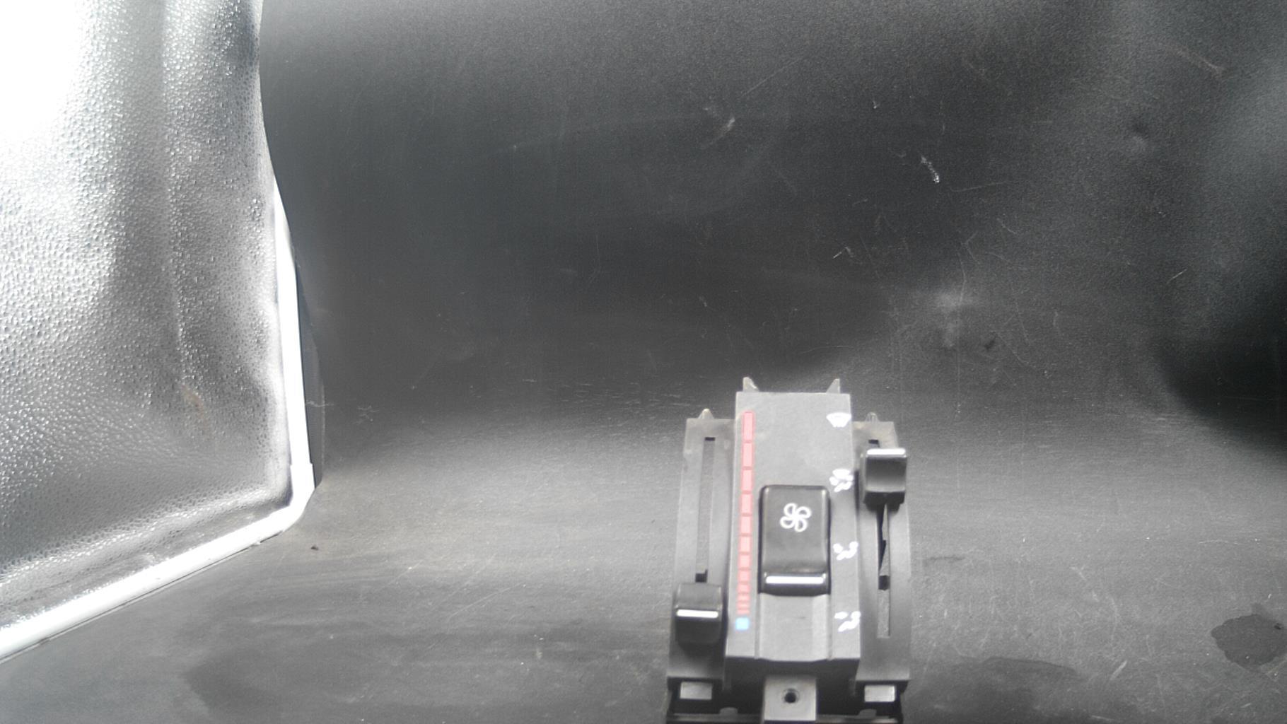 Commande chauffage RENAULT EXPRESS PHASE 1 Essence - 1