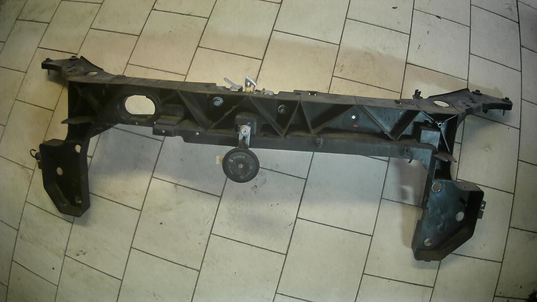 Face avant RENAULT CLIO 3 PHASE 2 Essence - 1