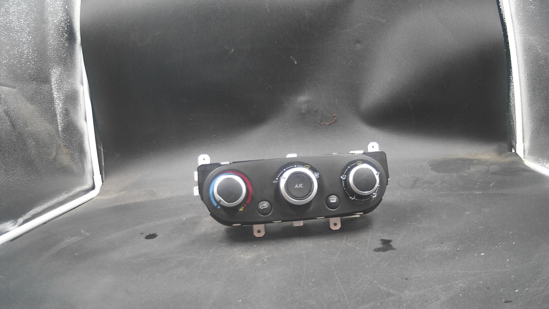 Commande chauffage RENAULT CLIO 4 PHASE 1 Essence - 1