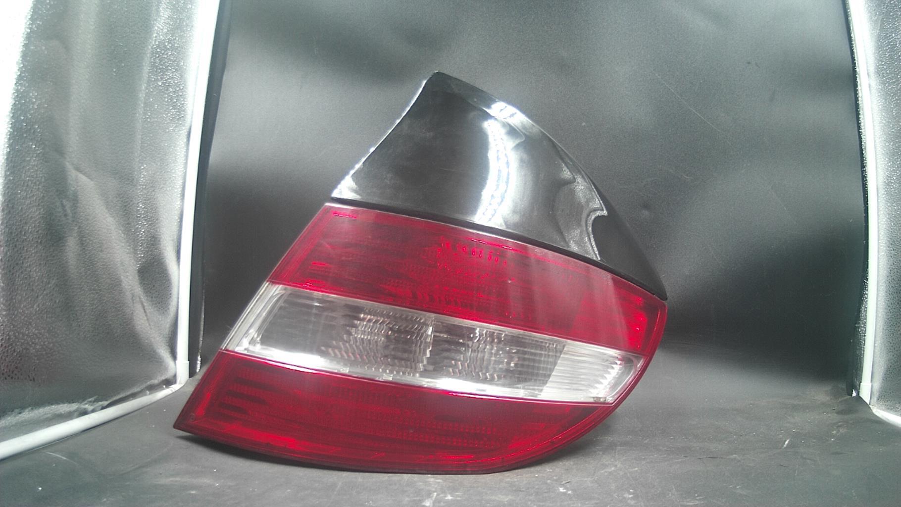 Fanale posteriore principale destro (luci) MERCEDES CLASSE CLC 203 COUPE Diésel - 1