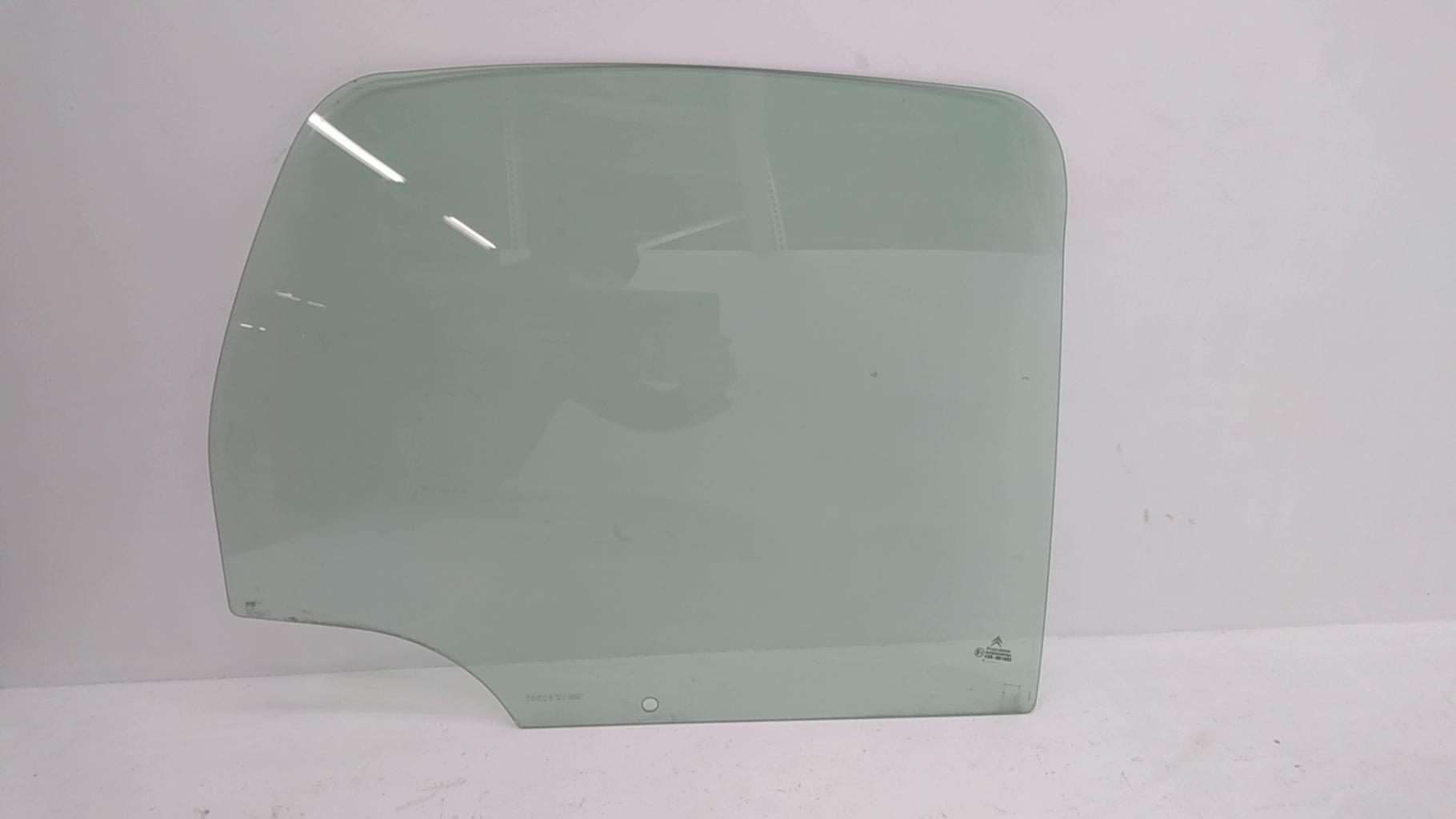 Vitre arriere droit CITROEN C3 1 PHASE 1 Diesel - 1