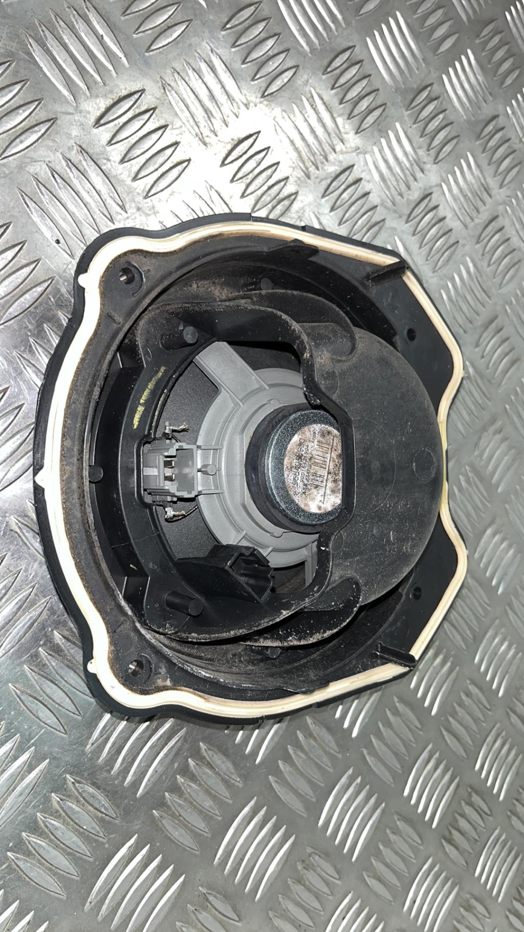 Haut parleur CITROEN C4 1 PHASE 2 Diesel - 1