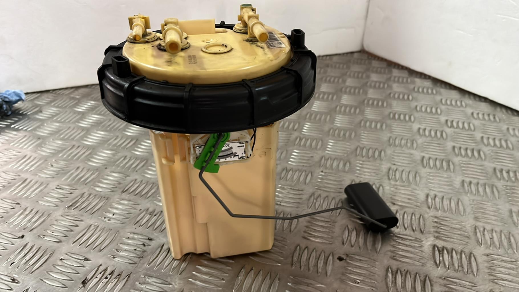 Jauge à carburant CITROEN C4 1 PHASE 2 Diesel - 1