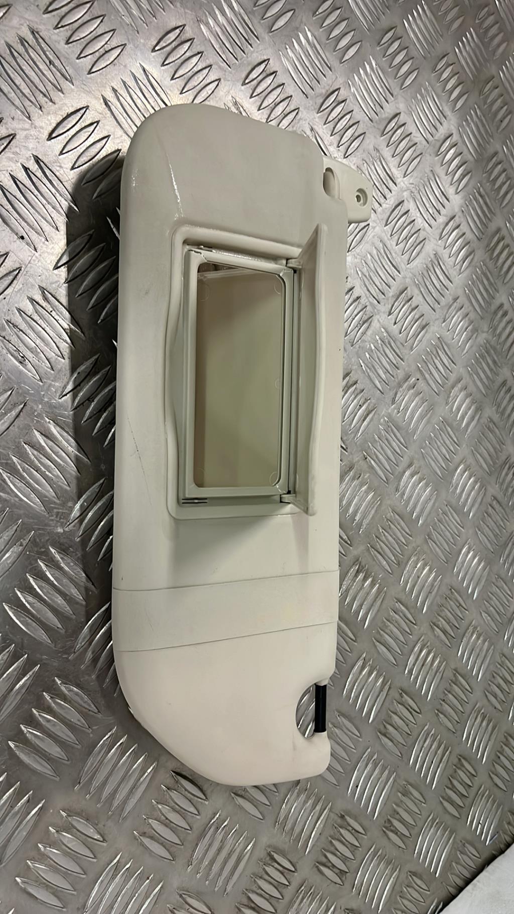 Pare soleil gauche CITROEN C4 1 PHASE 2 Diesel - 1