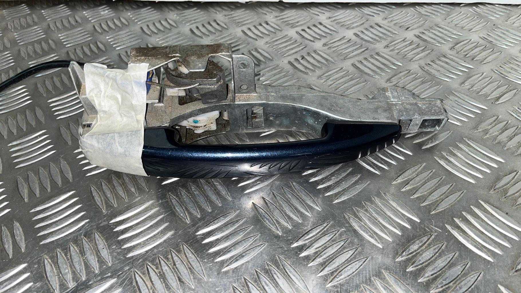 Serrure arriere droit CITROEN C4 1 PHASE 2 Diesel - 1