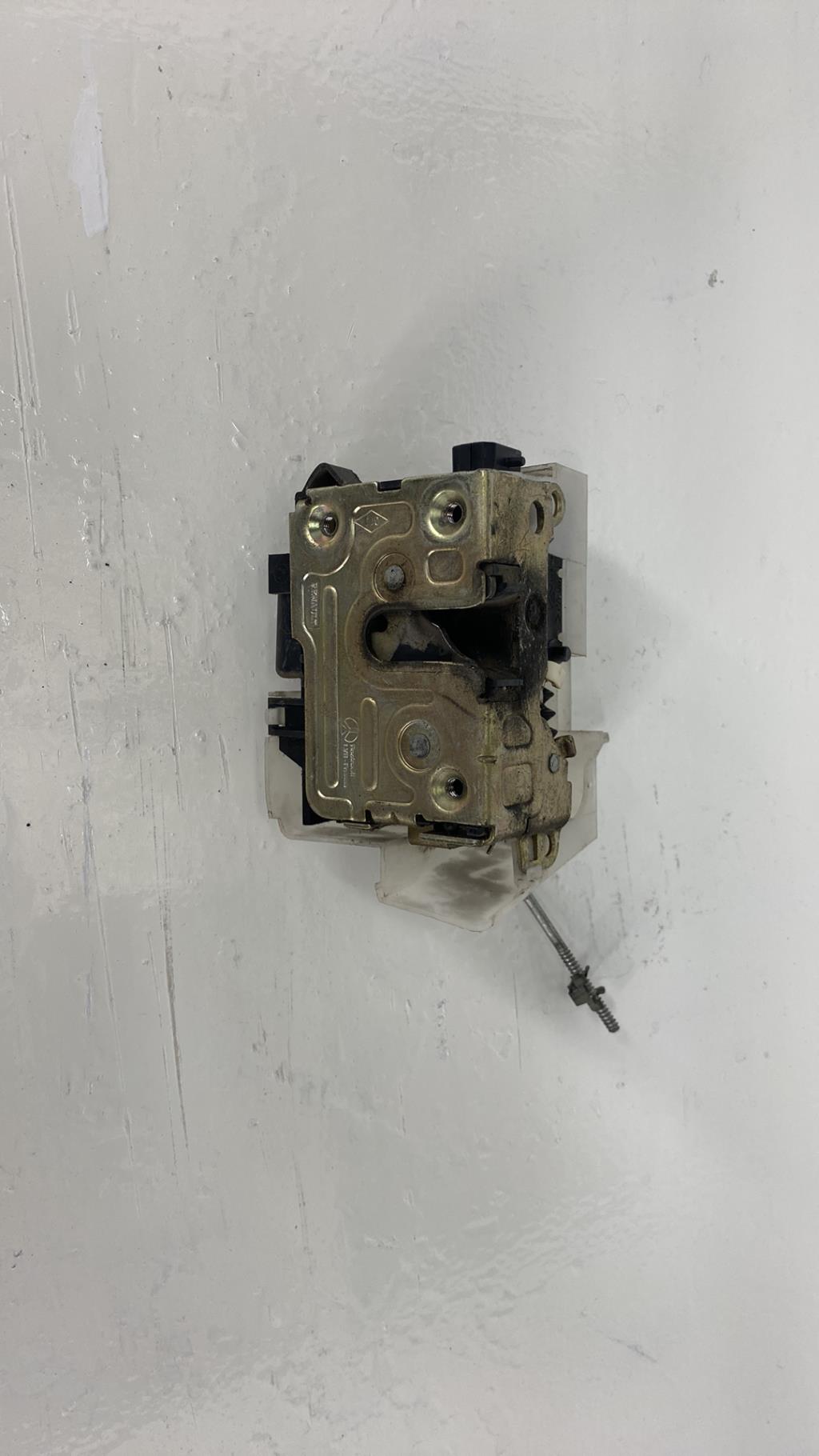 Serrure avant droit RENAULT MEGANE 1 PHASE 1 Essence - 1