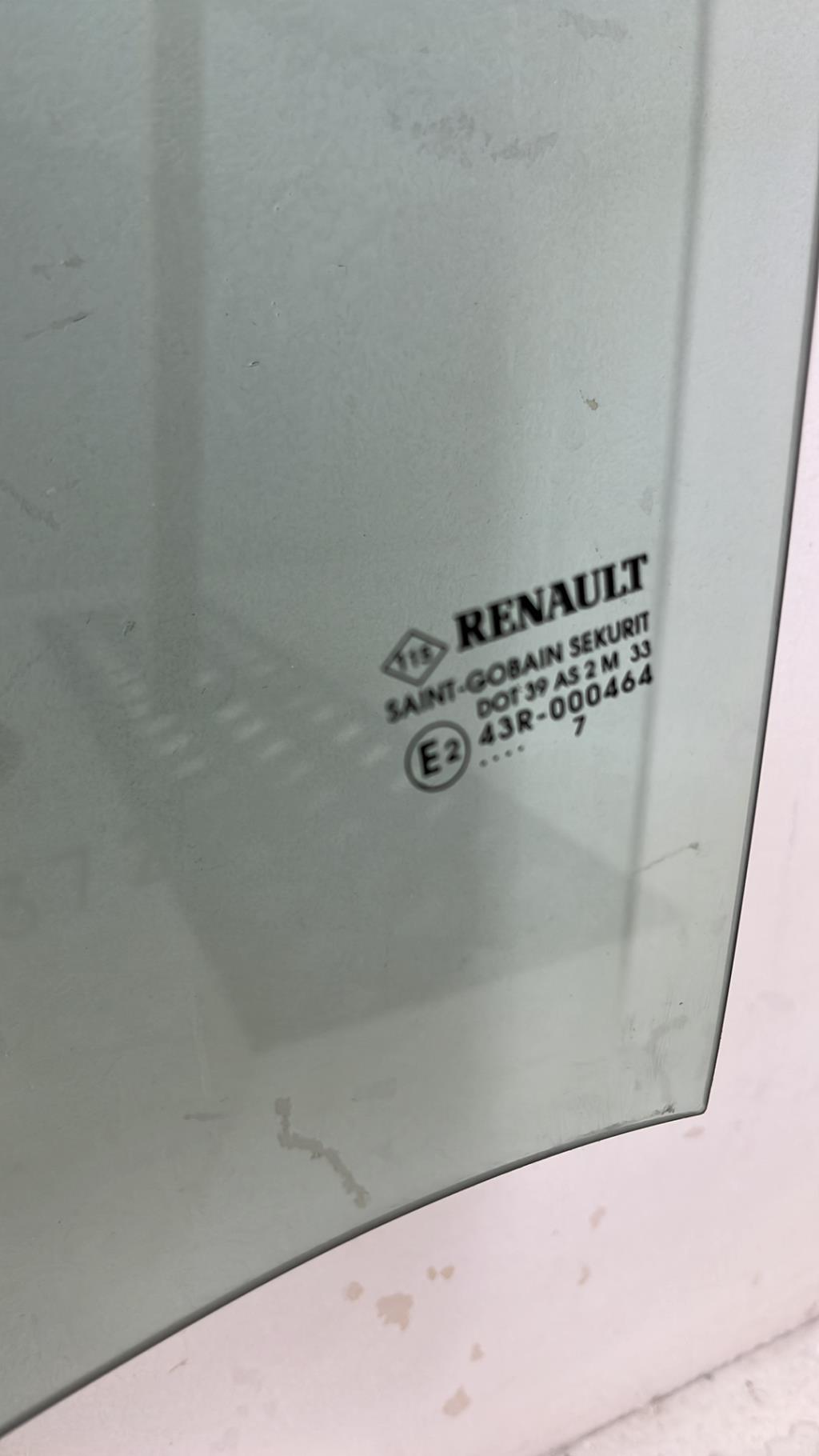 Vitre arriere gauche RENAULT MEGANE 2 PHASE 2 Diesel - 1
