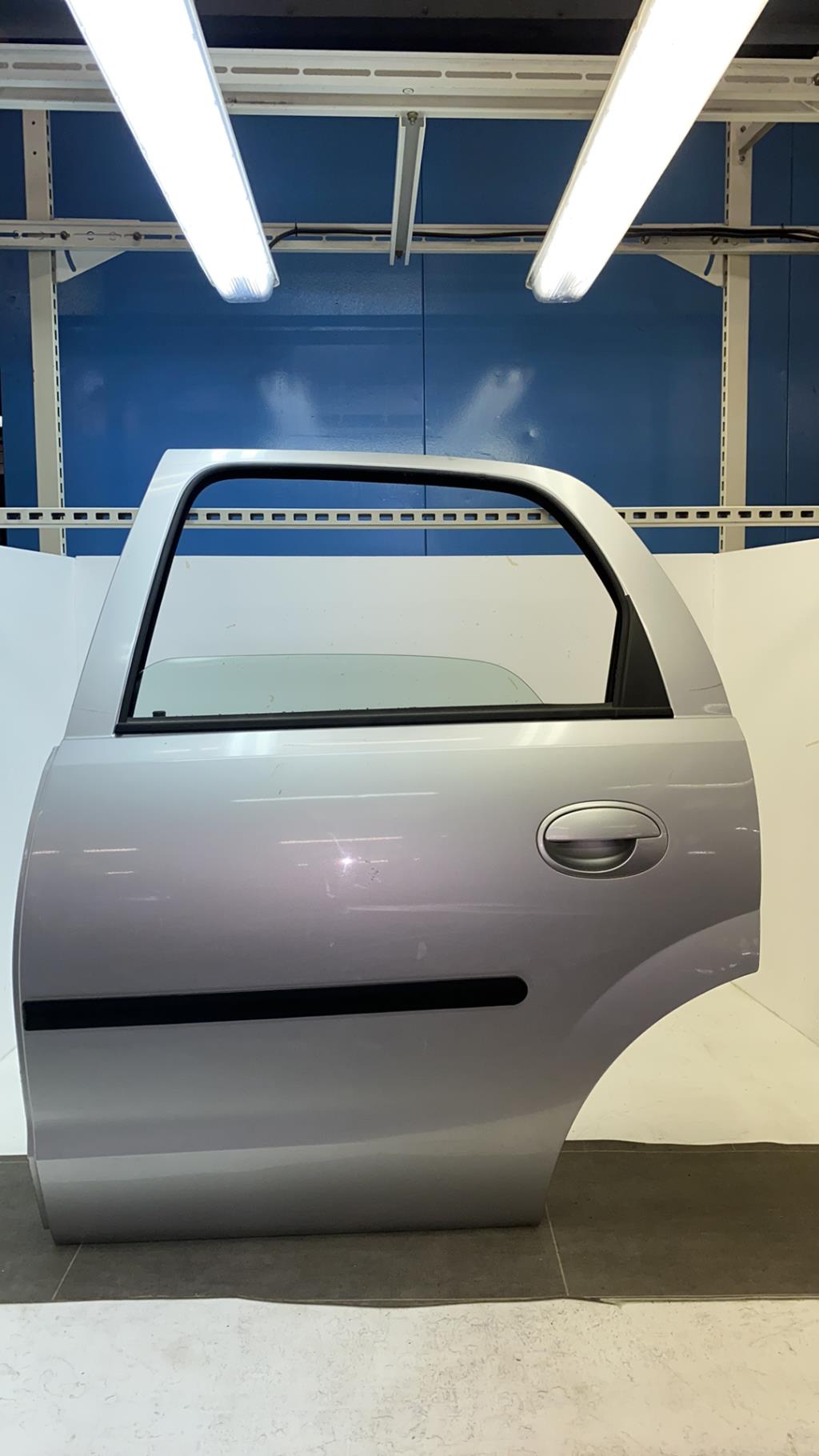 Porte arriere gauche OPEL CORSA C PHASE 2 Essence - 1