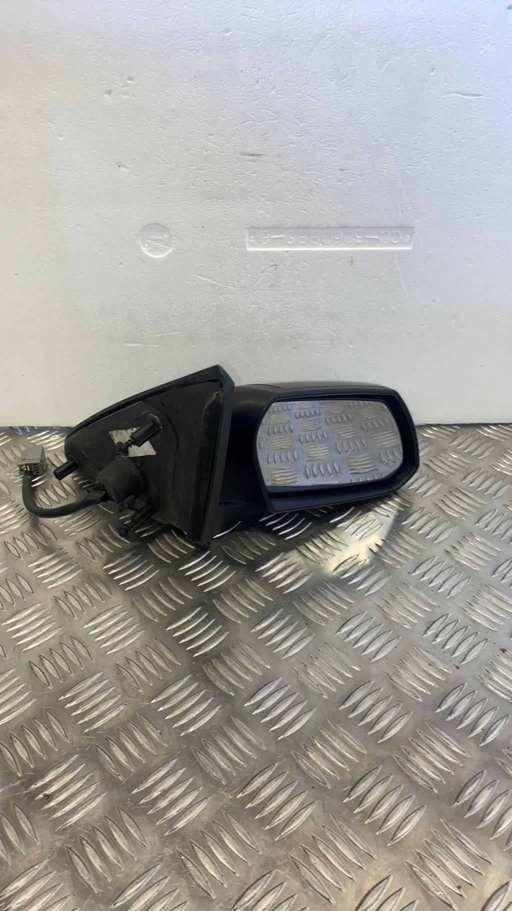 Retroviseur droit FORD MONDEO 2 BREAK Diesel - 1