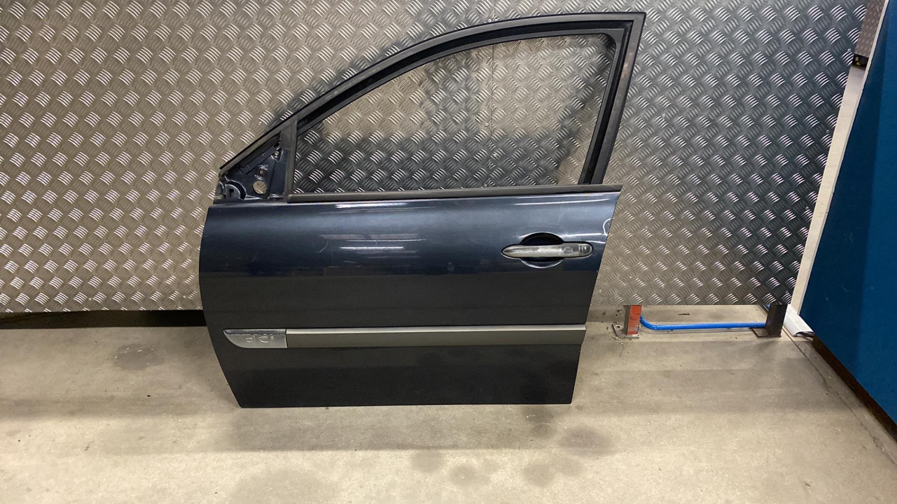 Porte avant gauche RENAULT MEGANE 2 PHASE 2 Diesel - 1